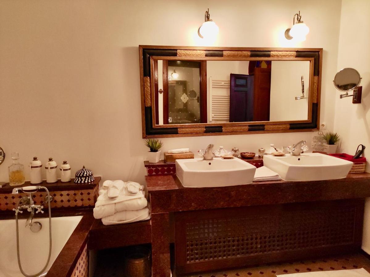 Riad Le Calife Фес Екстер'єр фото